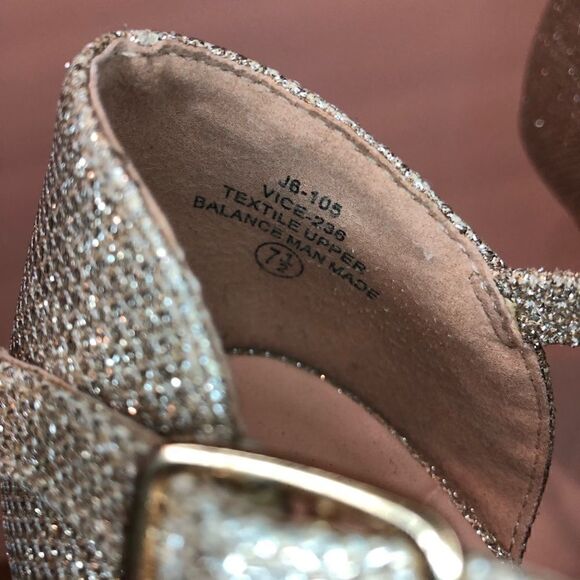 De Blossom Collection Alina nude/gold Strappy heels - Picture 9 of 15